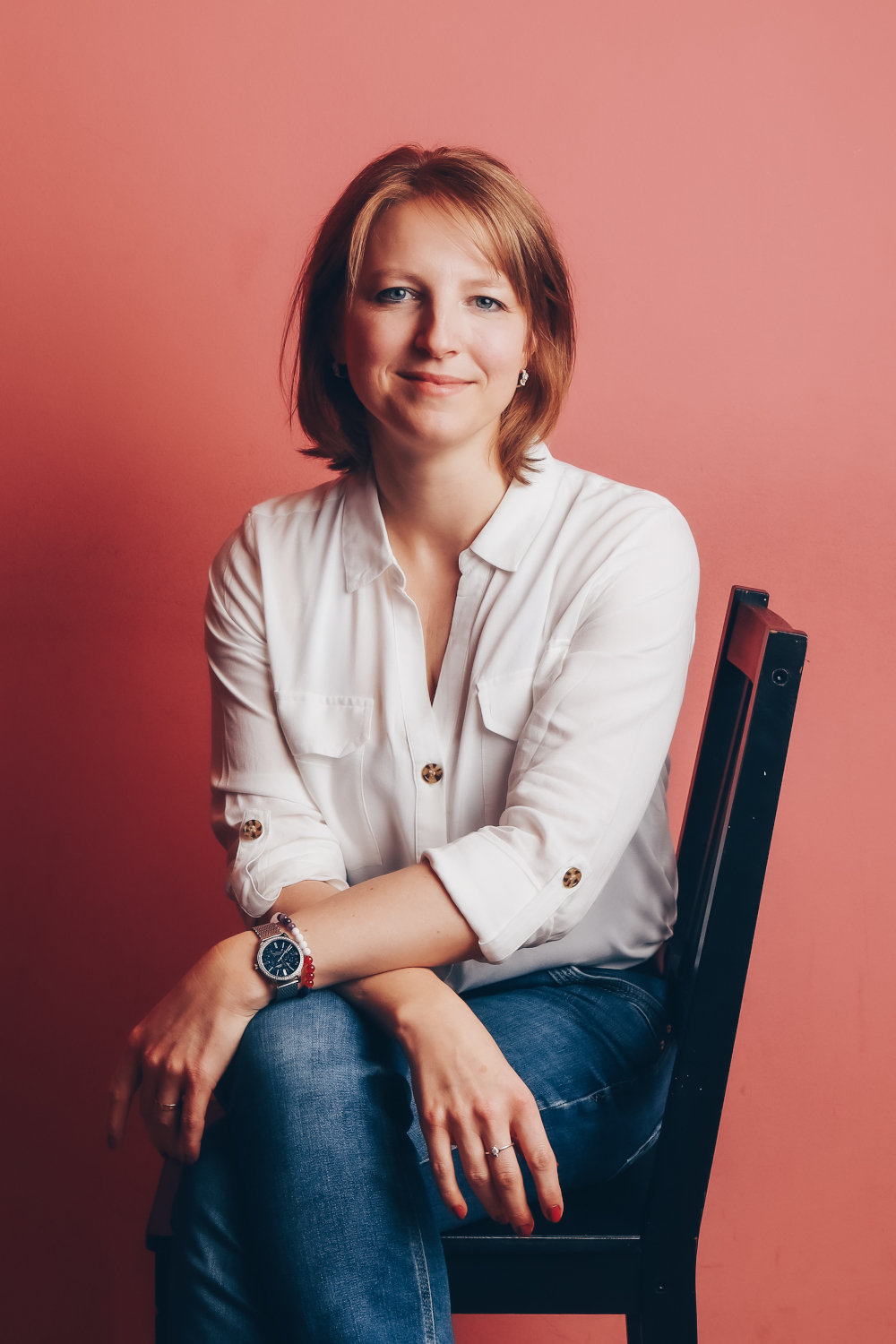 Portrait_Coach_sitzend2_Web